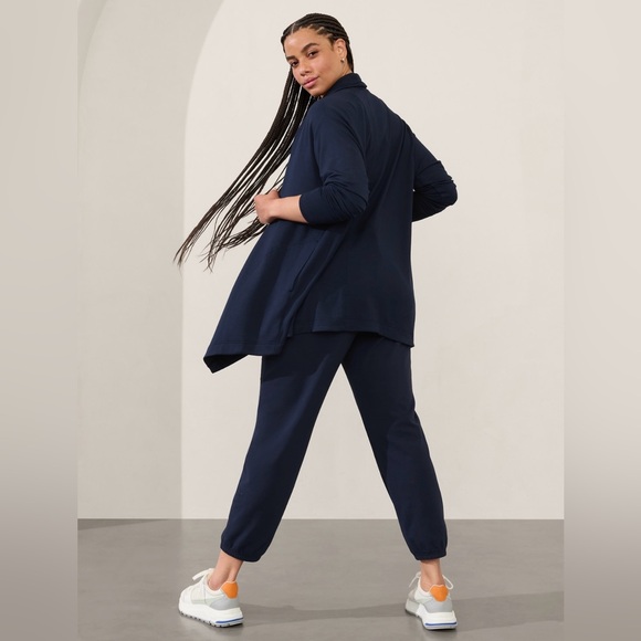 Athleta Pranayama Restore Wrap // Navy - Picture 7 of 8